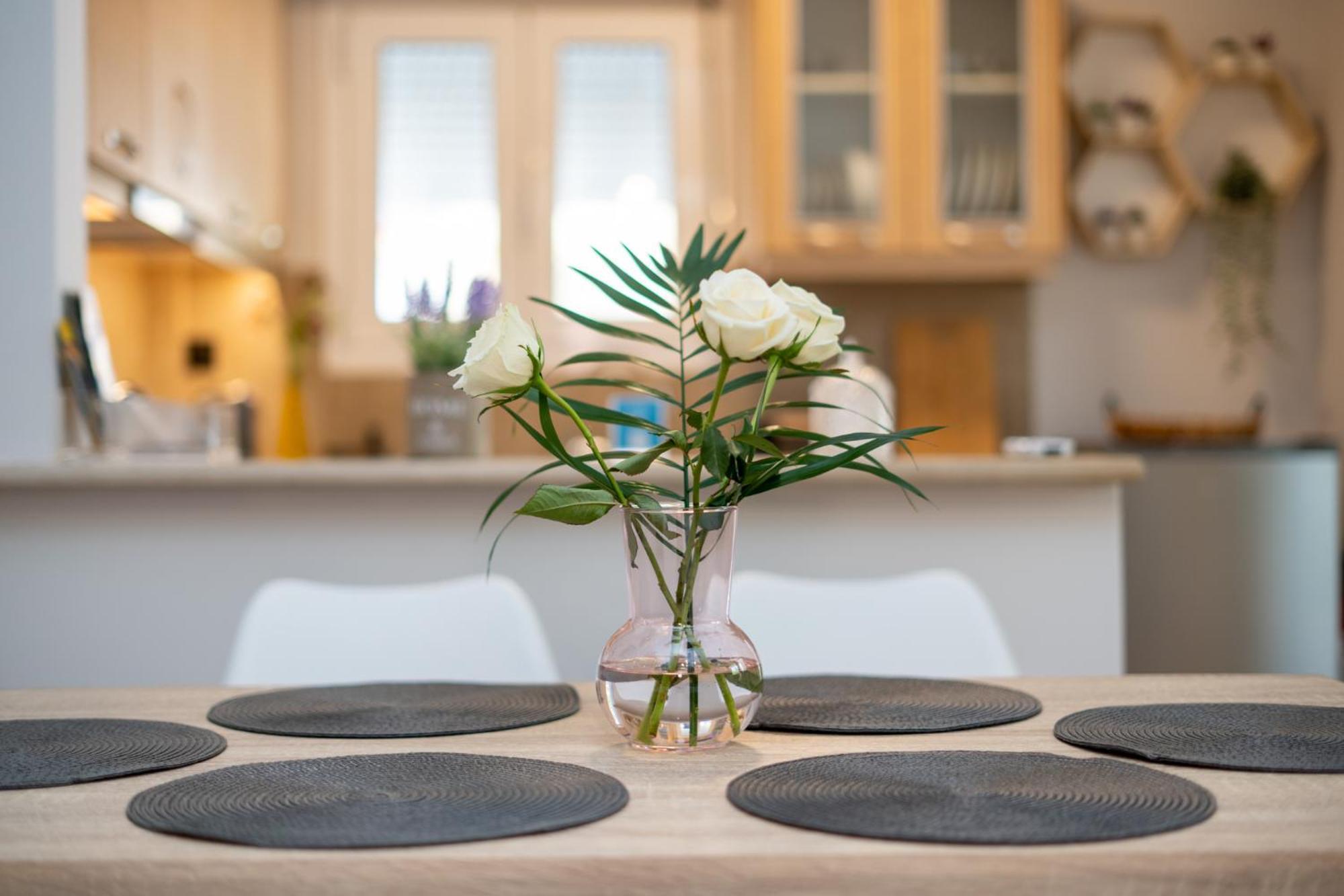 I & G Family Apartment กาลัมปากา ภายนอก รูปภาพ